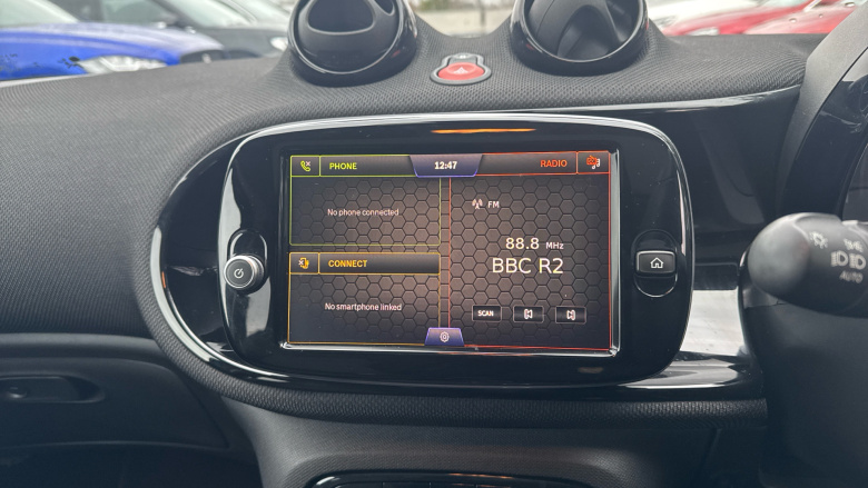 Smart EQ forfour hatchback 60kW EQ Exclusive 17kWh 5dr Auto [22kWch] Electric Hatchback